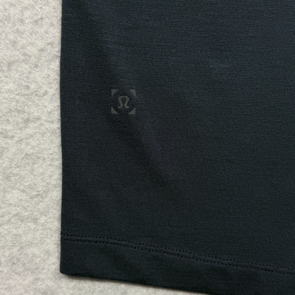 Lululemon Polo Shirt Mens Medium Blue Evolution Slim Fit Short Sleeve Stretch - Picture 4 of 7